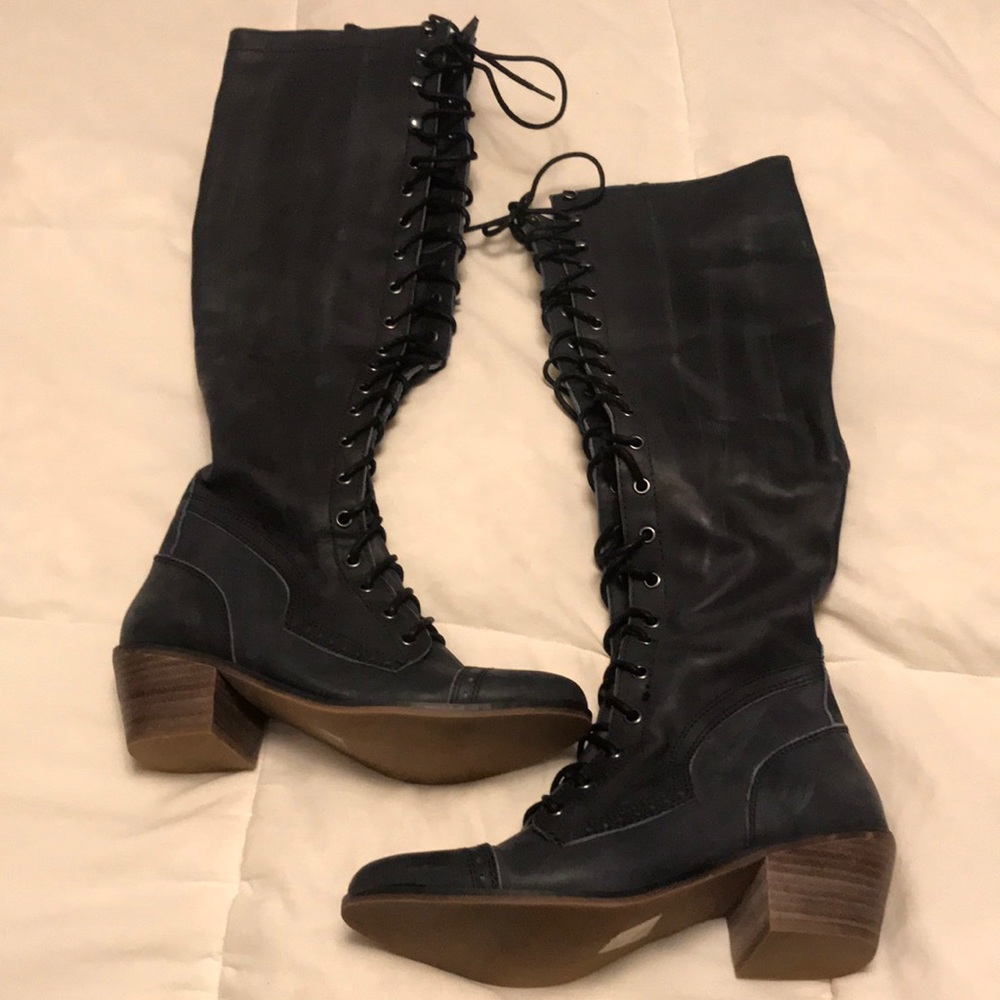 Jeffrey Campbell shoes, SZ - 8 // lace up OTK boot